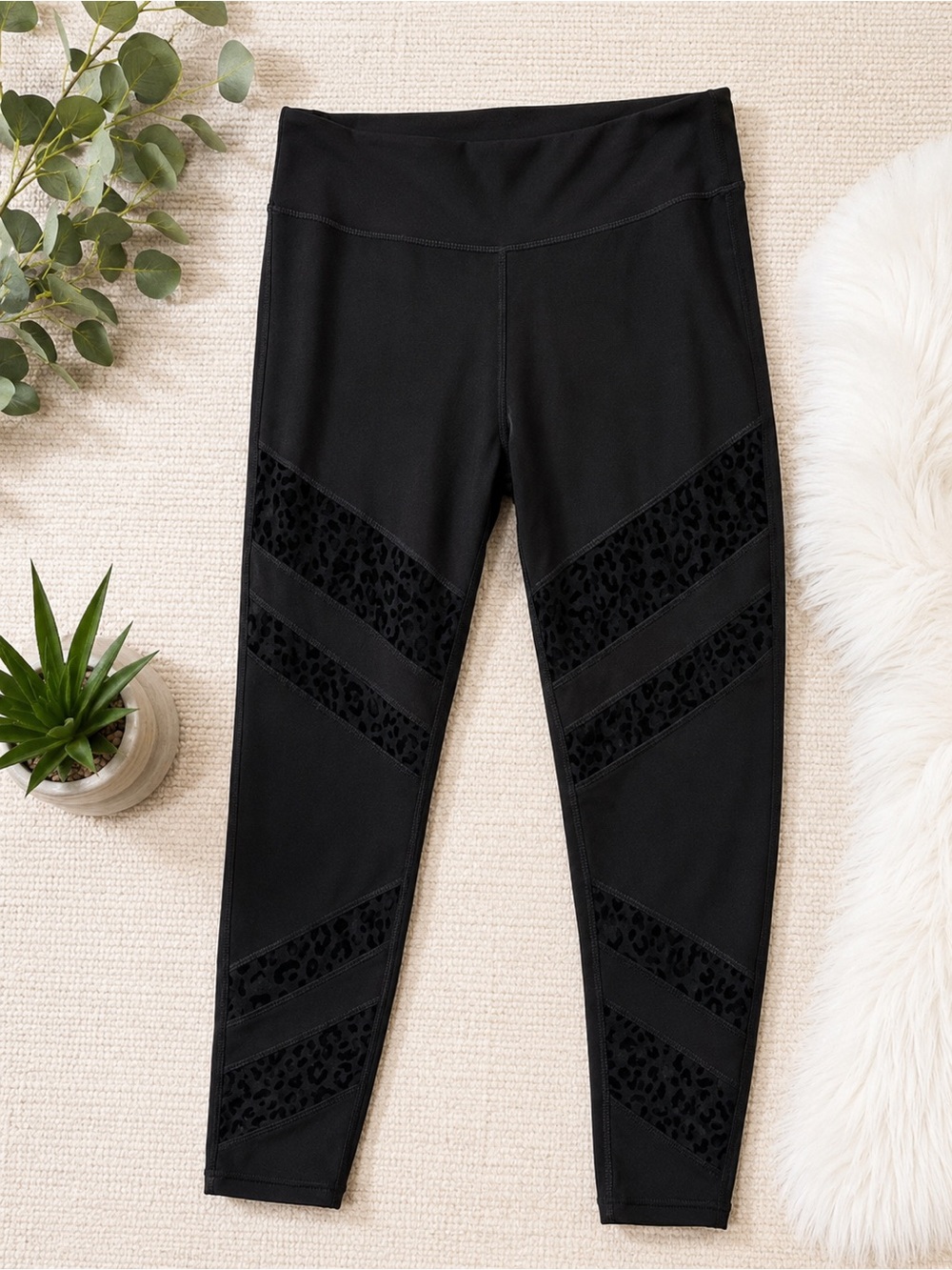 Jessica Simpson Threads Black Athletic Leggings with Textured Leopard Panels